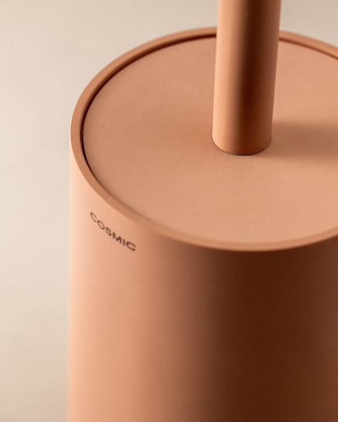 Free standing toilet brush