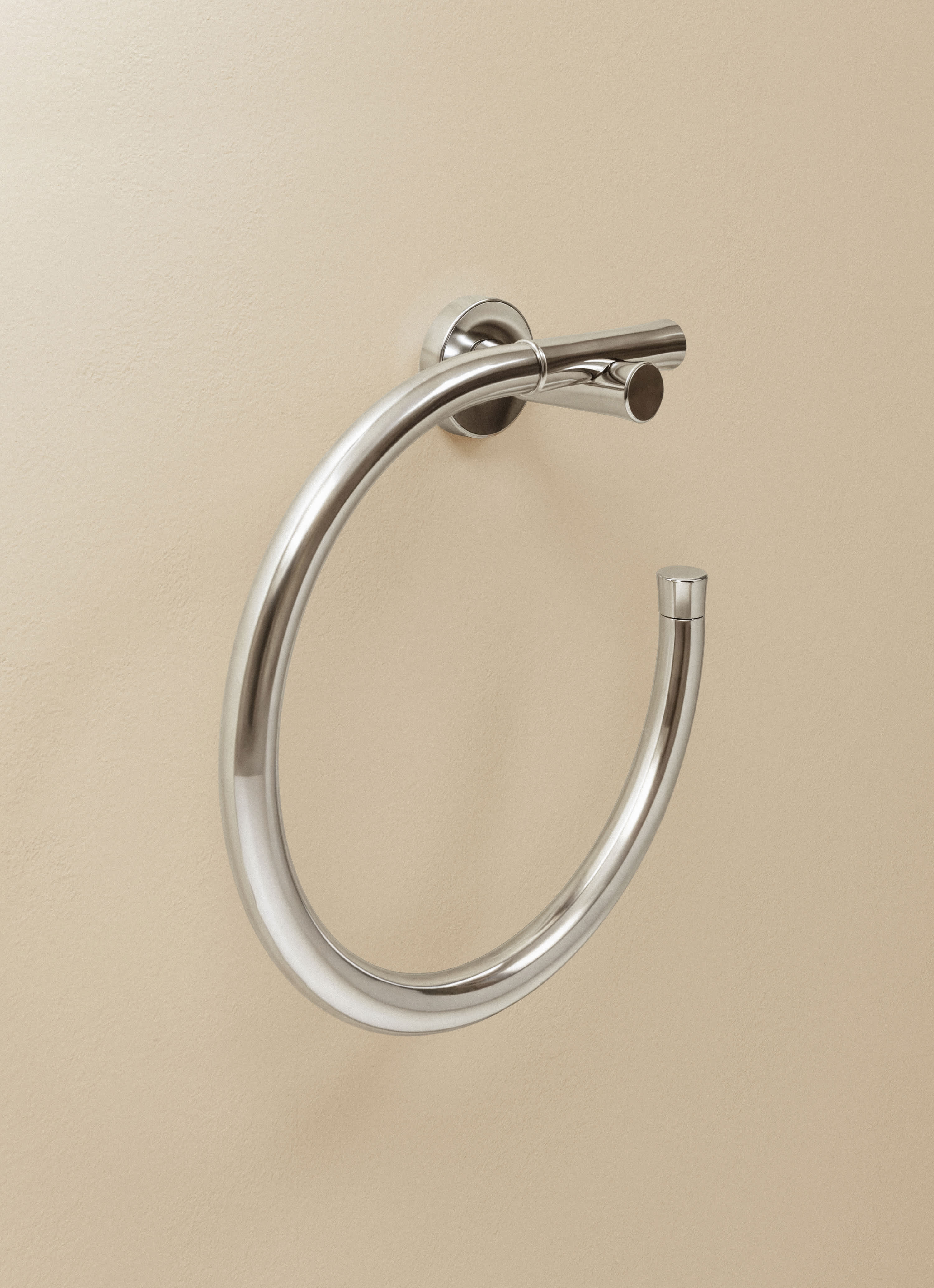TOWEL RING