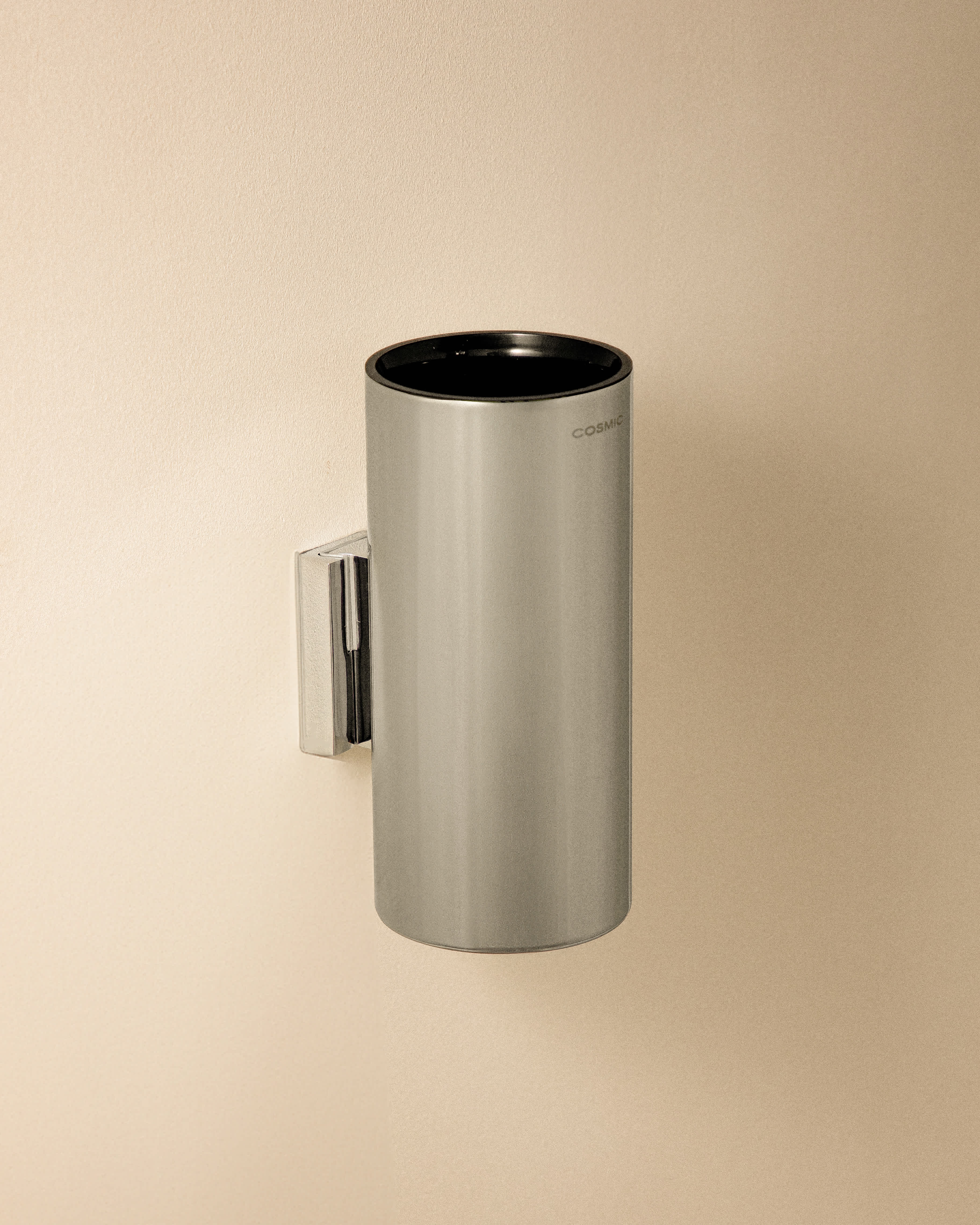 WALL TOOTHBRUSH HOLDER