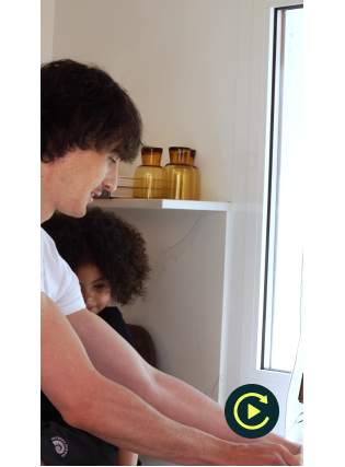 Countertop toothbrush holder