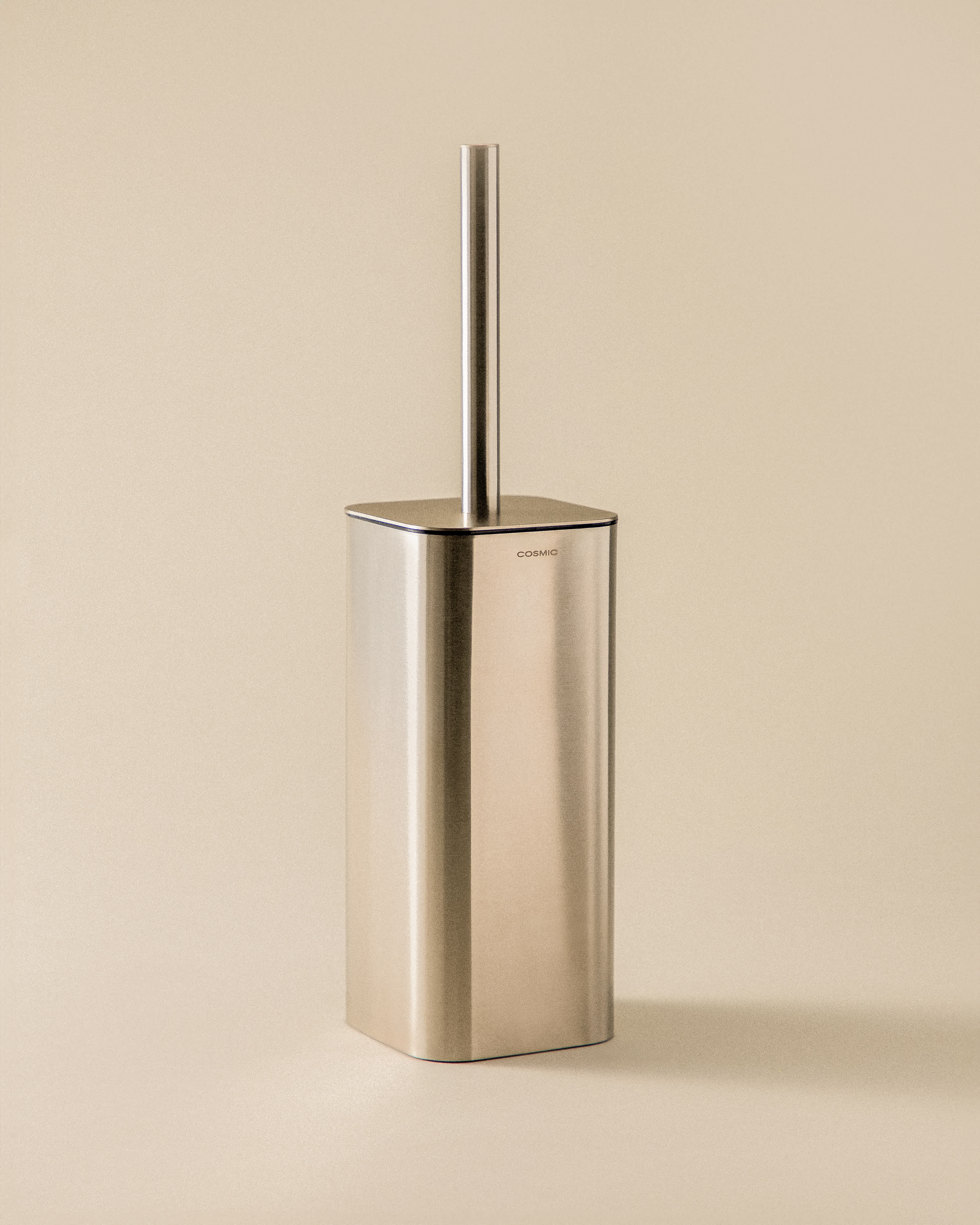 Free standing toilet brush