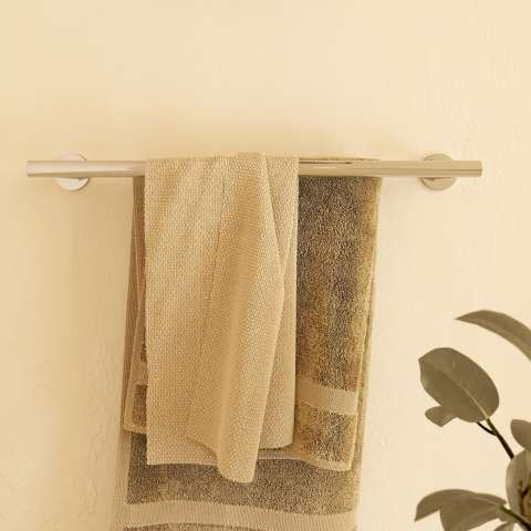 TOWEL RAIL