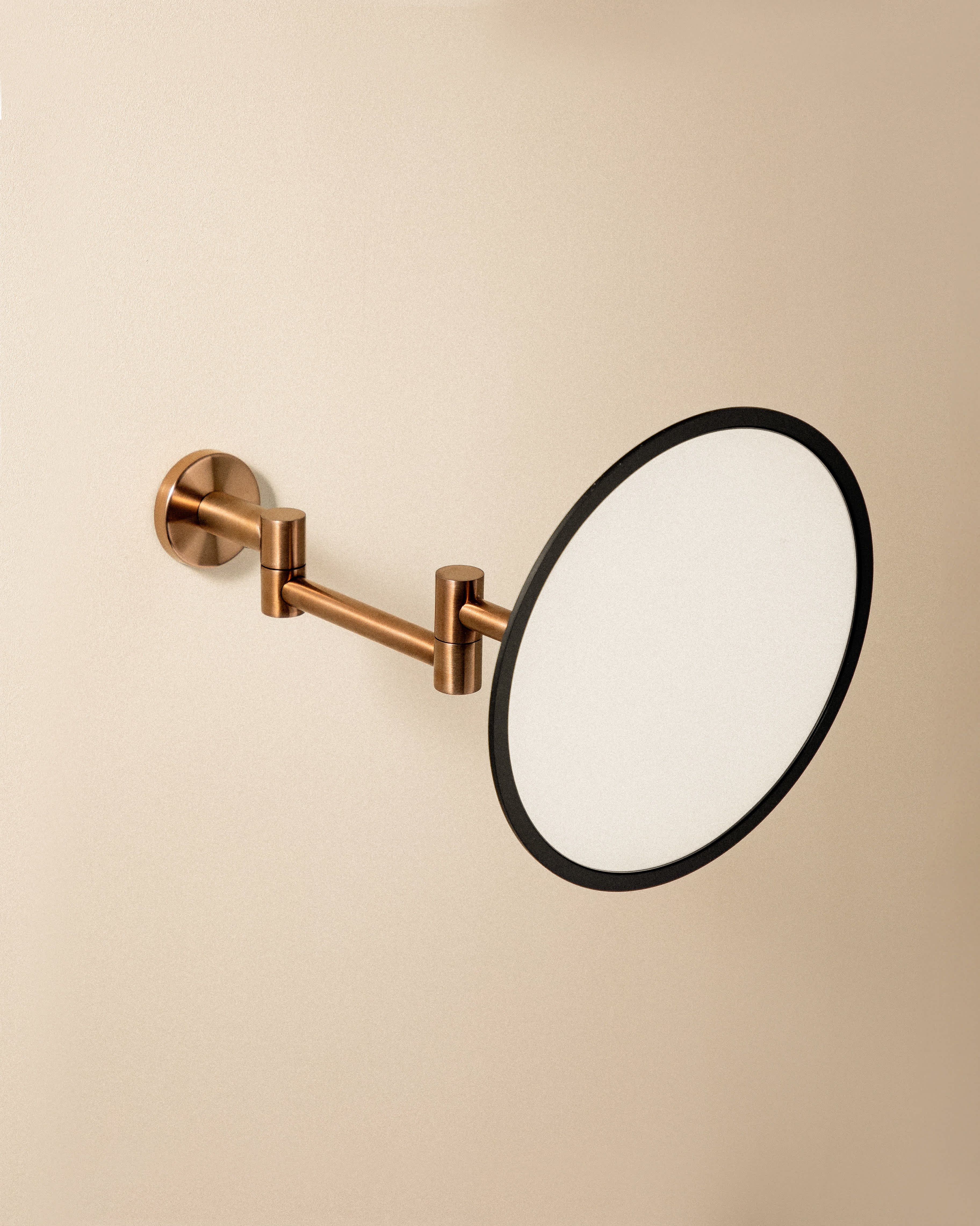 WALL MAGNIFYING MIRROR (X5)