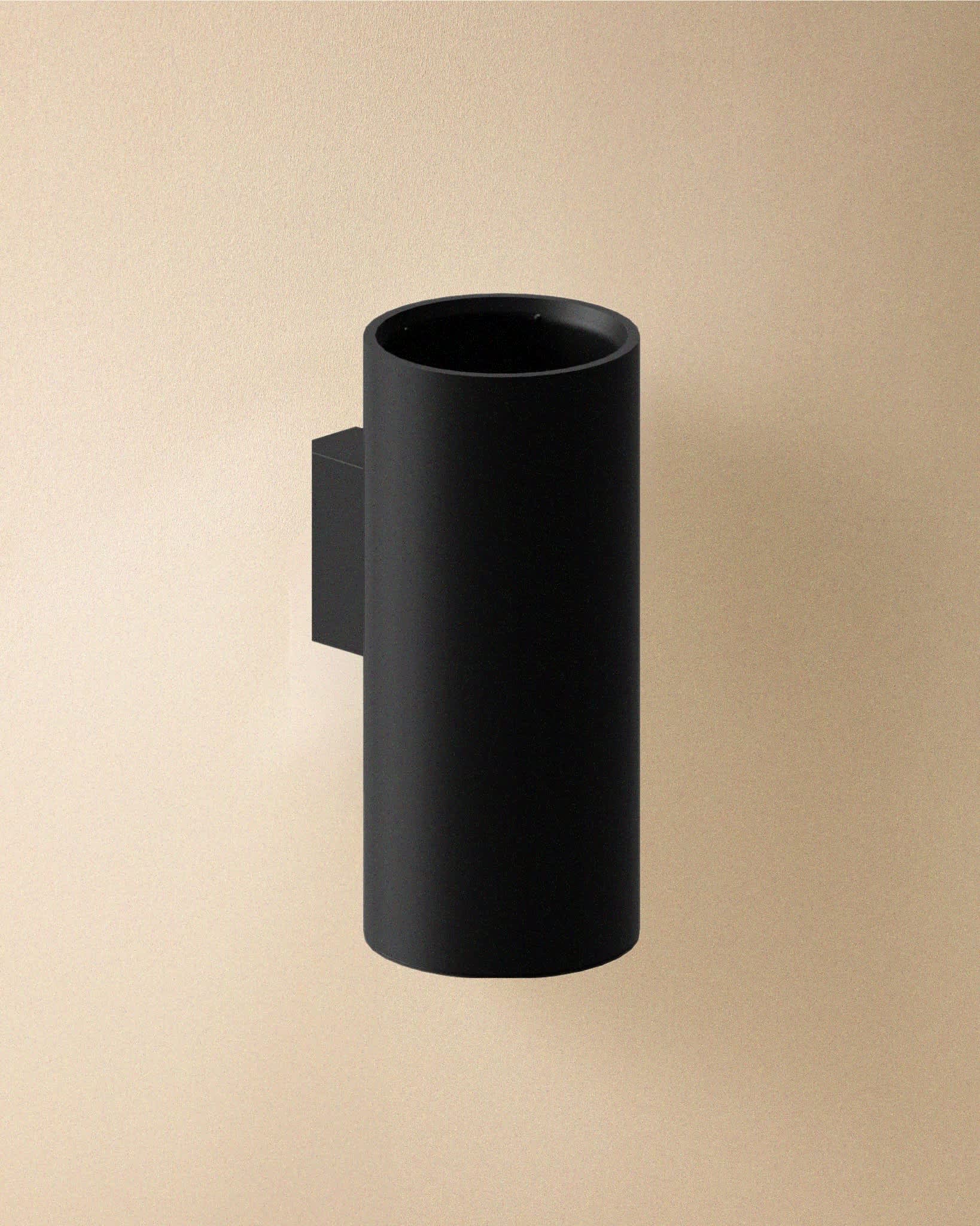 WALL TOOTHBRUSH HOLDER