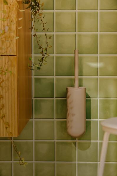 WALL TOILET BRUSH HOLDER