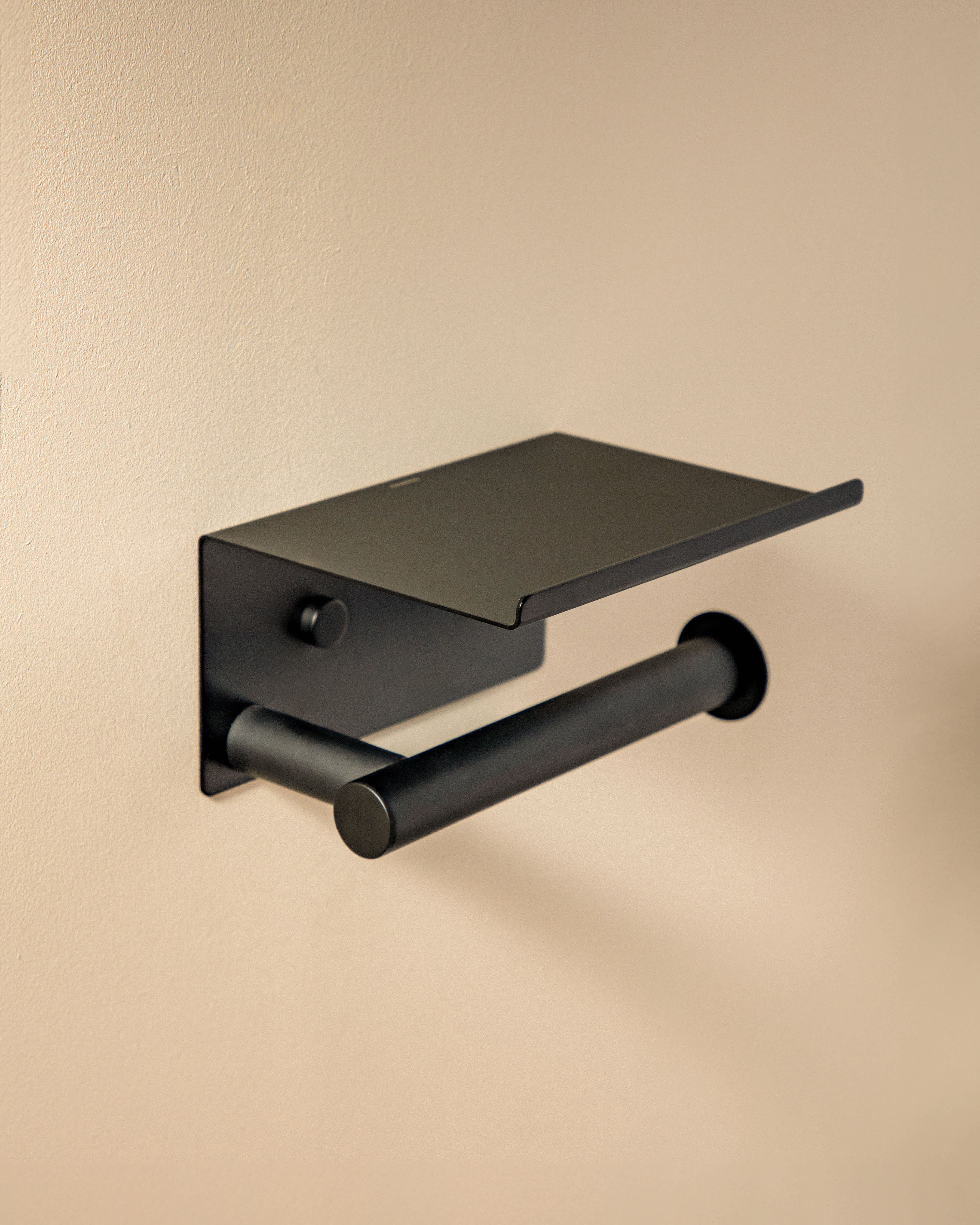 Paper holder with cover