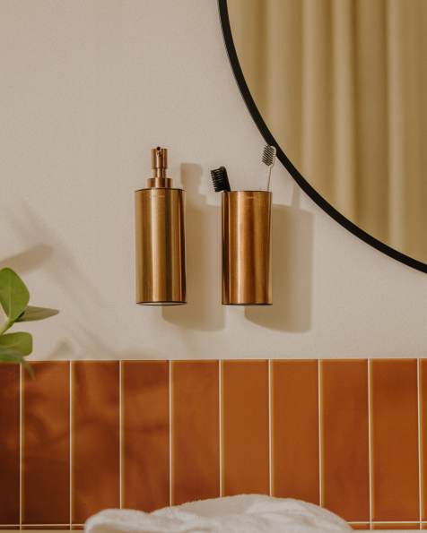 WALL TOOTHBRUSH HOLDER