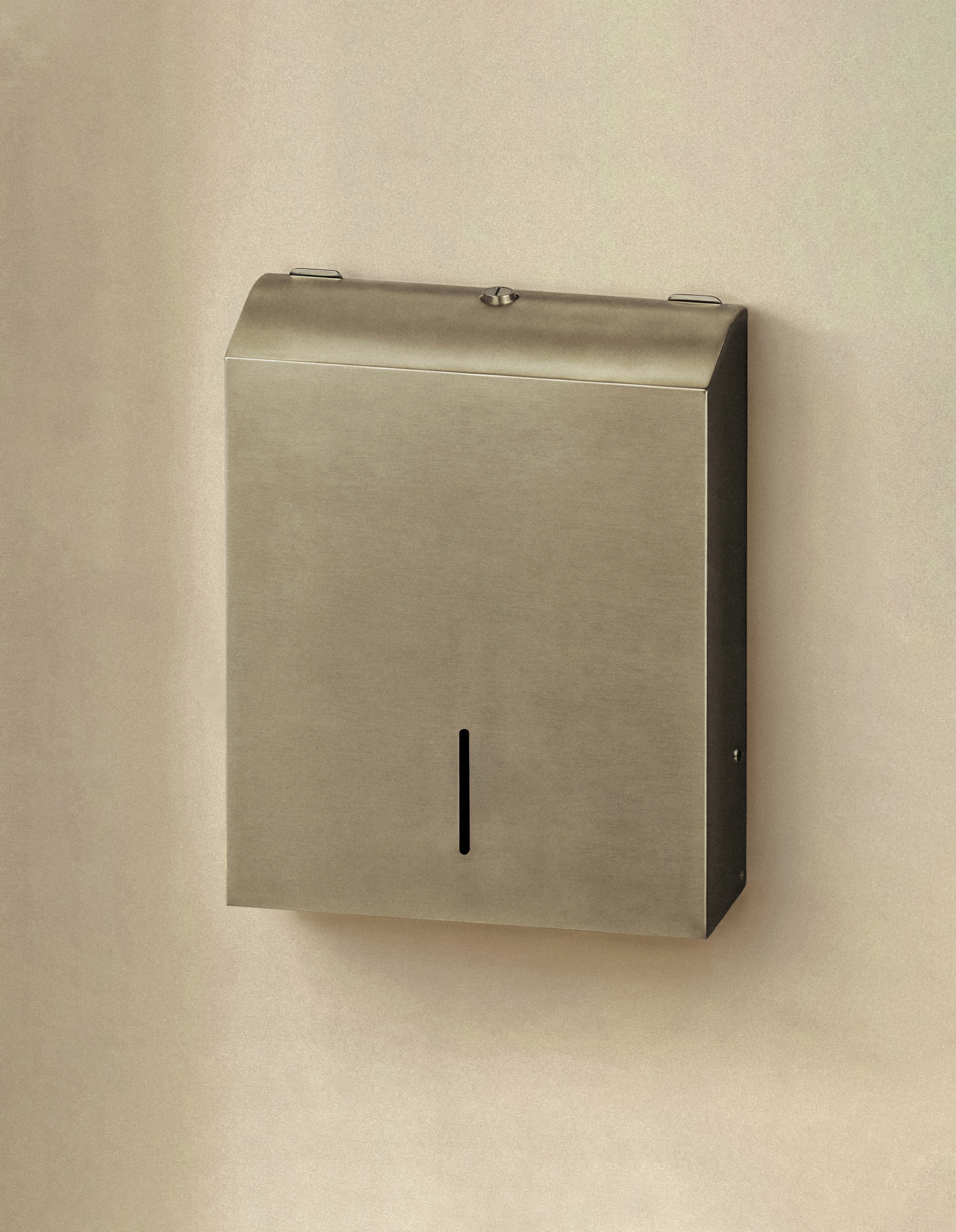 Toilet tissue dispenser