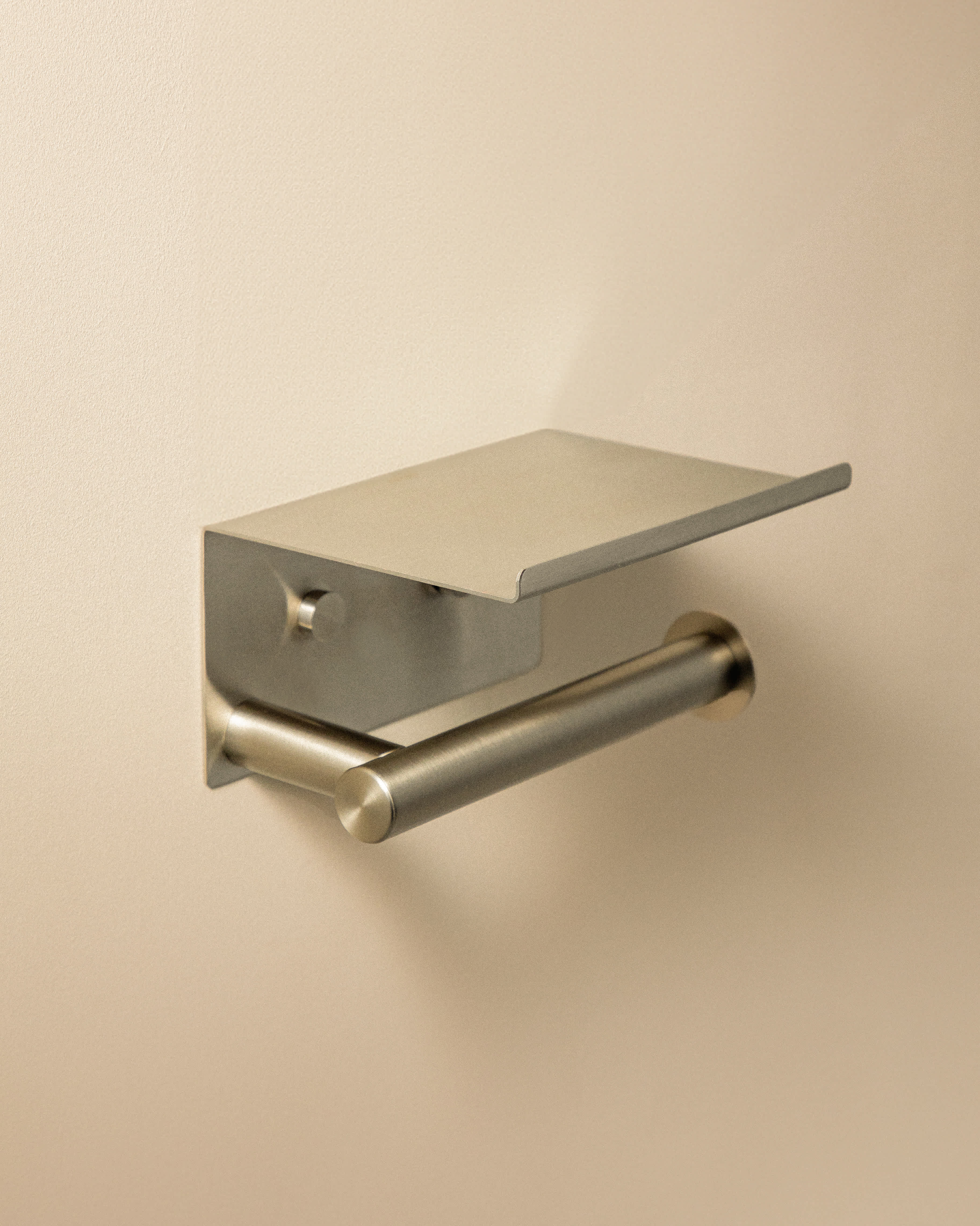 Paper holder with cover