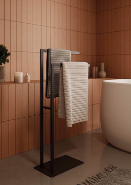FREE-STANDING TOWEL RACK