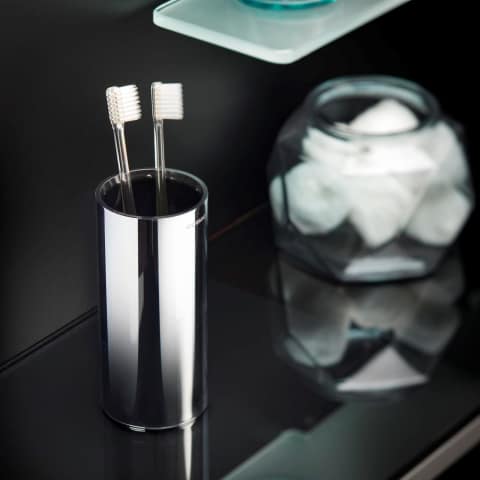 FREE STANDING BRUSH HOLDER