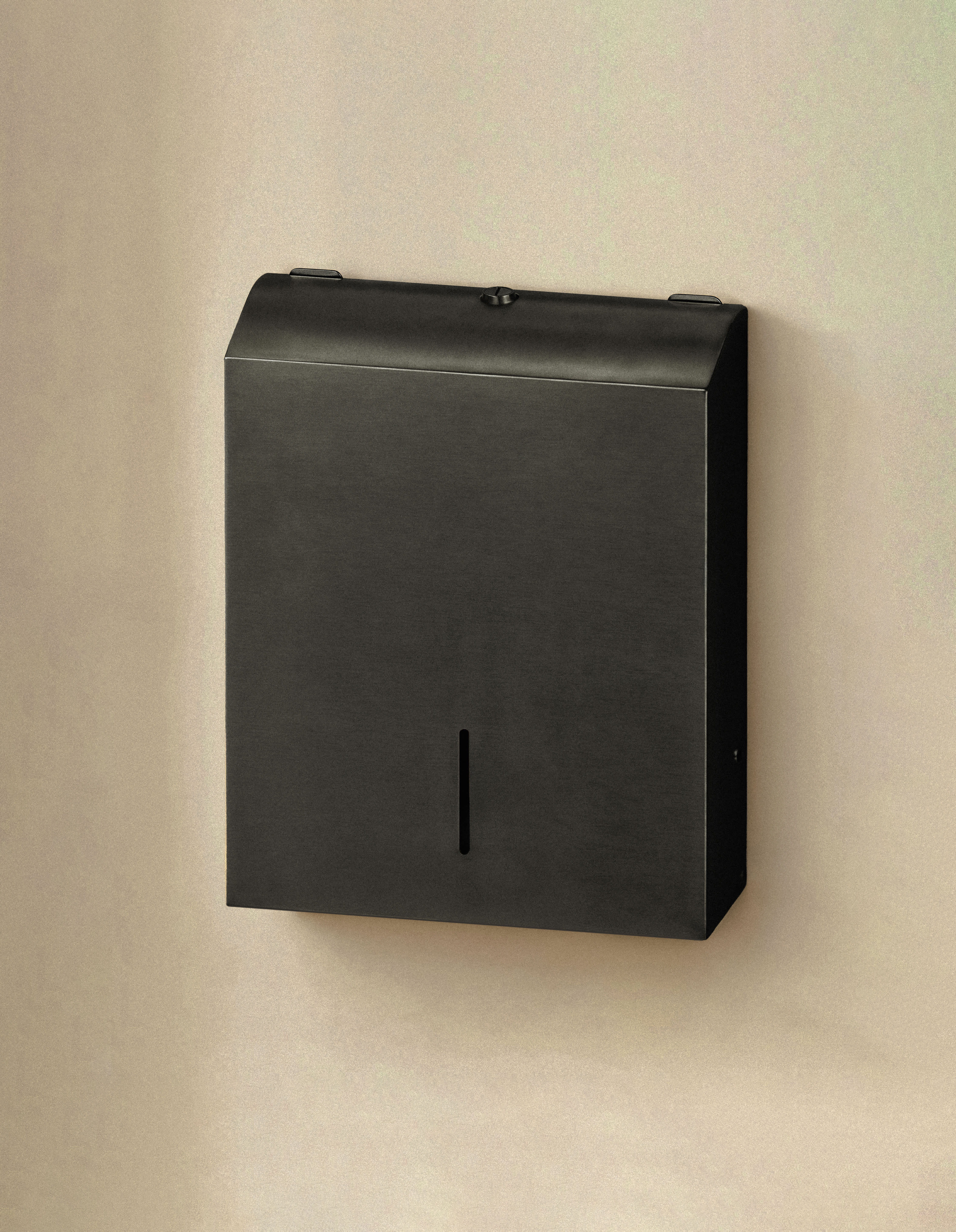 Toilet tissue dispenser