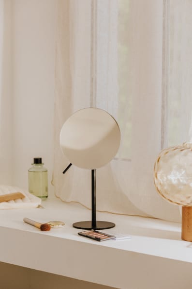 COUNTERTOP MAGNIFYING MIRROR (X5)