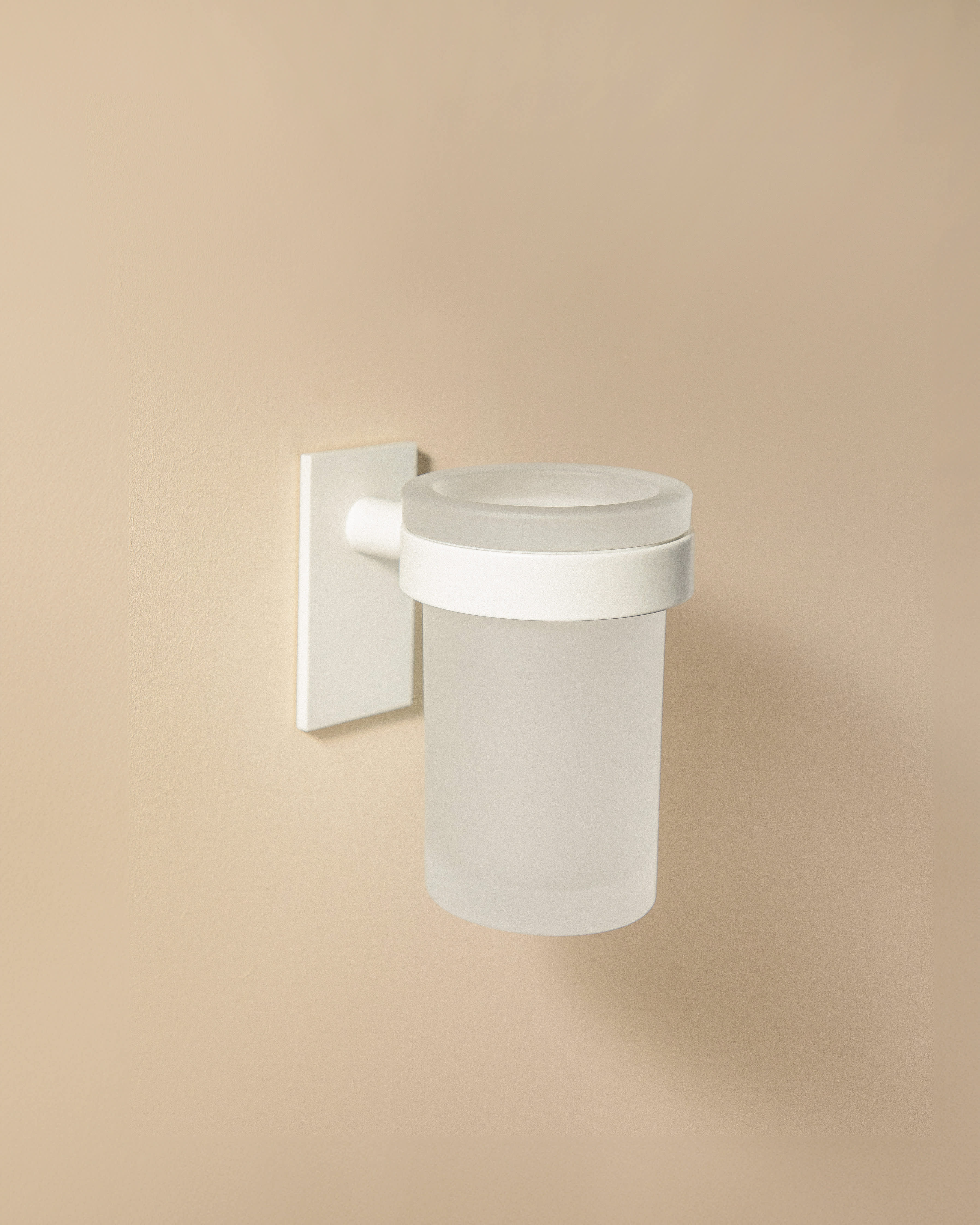 COUNTERTOP BRUSH-HOLDER